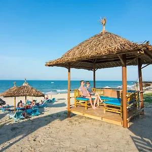 local-beach-homestay.hotelsofhoian.com/